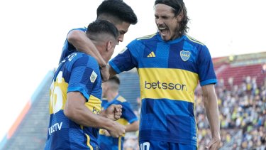Cavani quedó descartado en Boca para el partido frente a Tigre