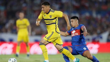 Miguel Merentiel, goleador que acaba de renovar contrato en Boca hasta 2027, estará desde el inicio ante Defensa.