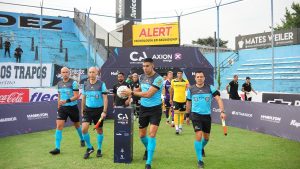 Riestra avanzó en la Copa Argentina gracias a un penal inexistente ante Comunicaciones