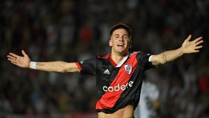 Con goles de Borja, Mastantuono y Ruberto, River le ganó a Excursionistas por la Copa Argentina