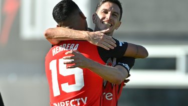 Herrera puso el 3-0 en el primer tiempo para el elenco de Martín Demichelis.