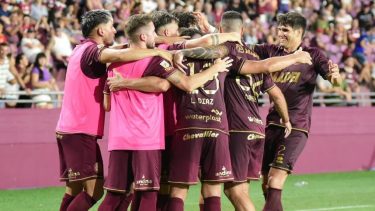 Lanús goleó a Platanse por la cuarta fecha de la Copa de la Liga.