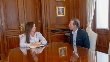 La vicepresidenta y Nicolás Kasanzew. Foto: cuenta X Victoria Villaruel.