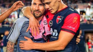 El gesto de Messi con los jugadores de Newell’s tras el amistoso con Inter Miami