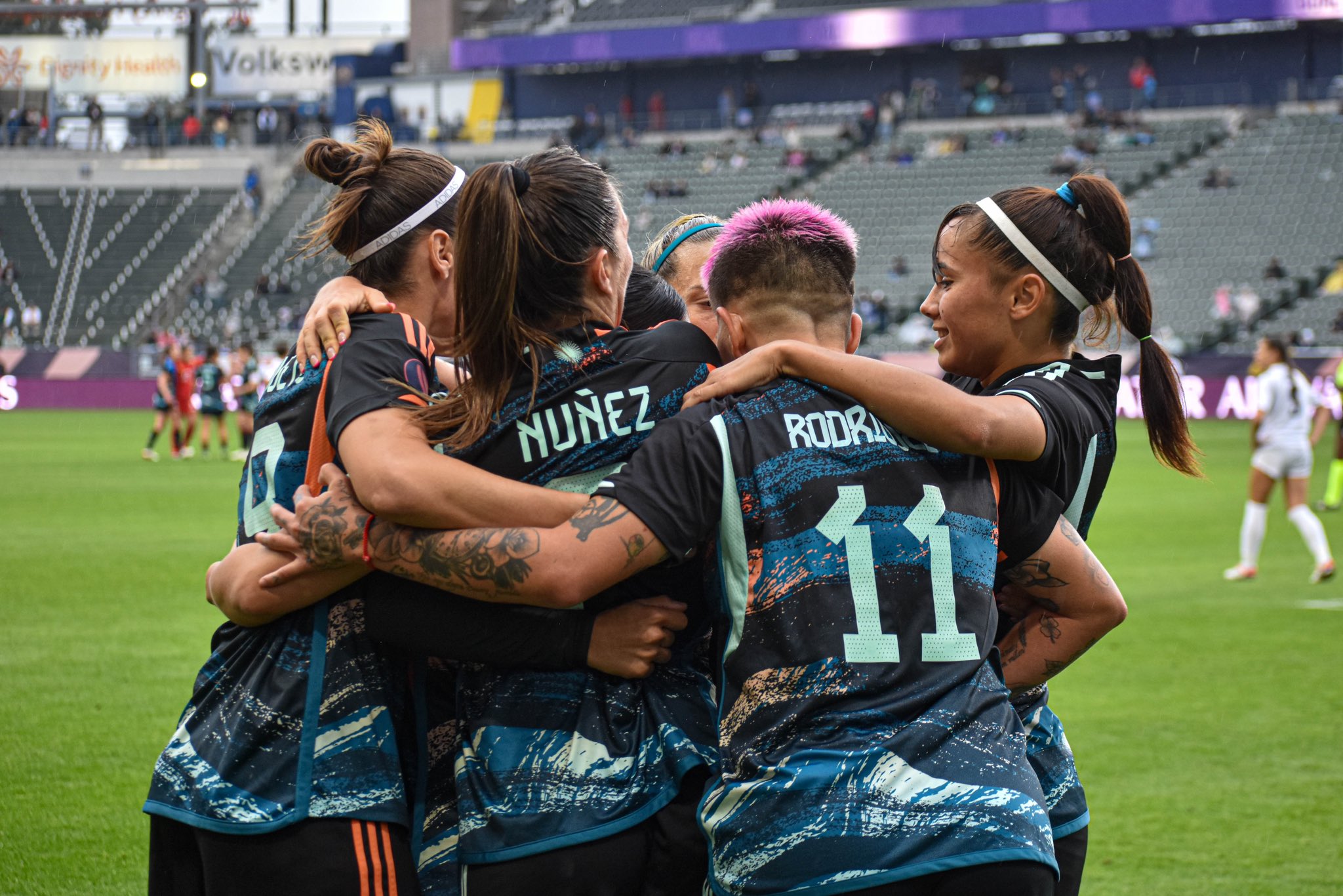La Selección Argentina clasificó a cuartos de final de la Copa de Oro femenina.