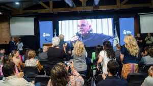 Esto es en off: El “ministro” Lara, más homenajeado que Felipe Sapag