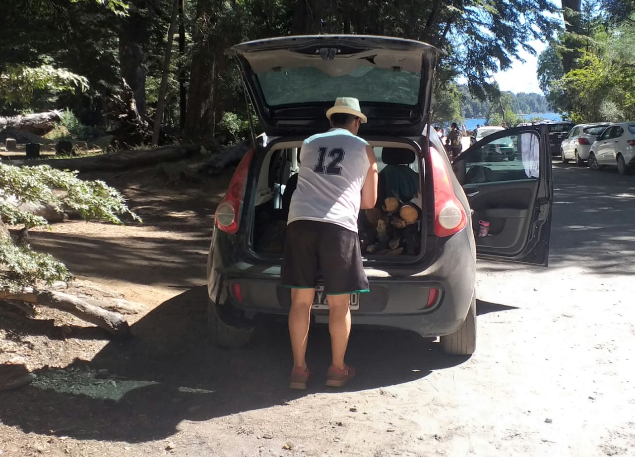 Fin de semana caótico en el lago Gutiérrez por el comportamiento de turistas y residentes. Foto: Parque Nacional Nahuel Huapi