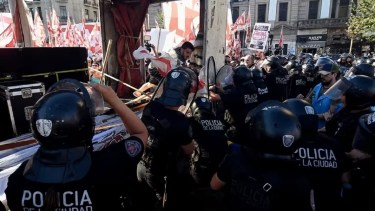 Protesta contra la Ley Ómnibus: nuevos incidentes frente al Congreso