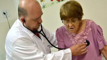 Jubilados y pensionados pueden pedir el reintegro de la atención médica ante PAMI.-