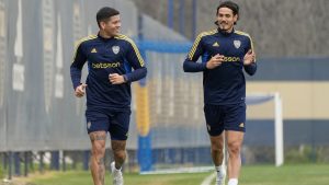 Respira el mundo Boca: Rojo y Cavani se entrenaron a la par de sus compañeros
