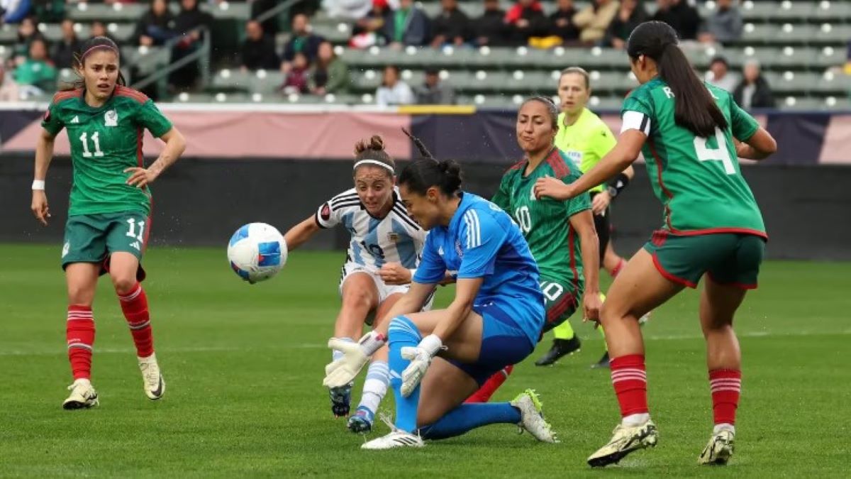 Argentina empató 0-0 con México en el debut por la Copa de Oro.