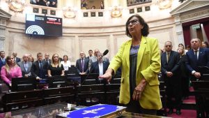 Video | Silvia Sapag vicepresidenta del Senado: «El DNU condena a muerte a nuestros jubilados»