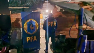 Los allanamientos de la Policía Federal en Viedma se realizaron durante la madrugada de este domingo.