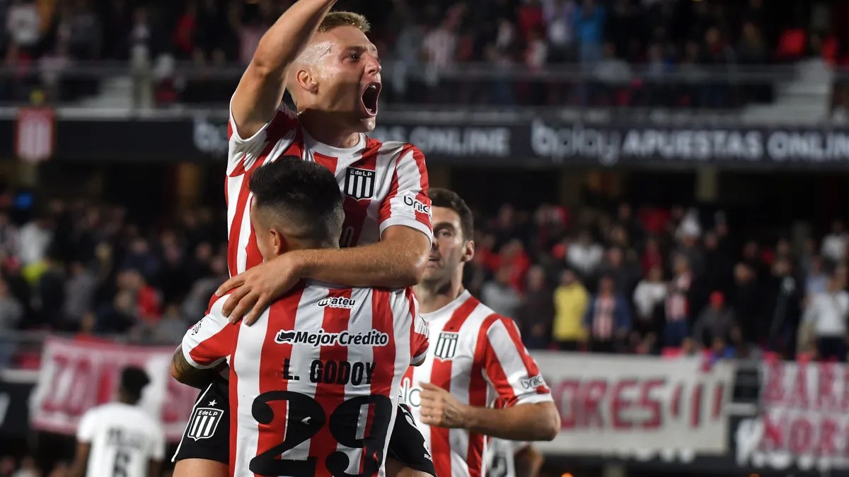 Estudiantes intentará estirar su invicto ante Newell's.