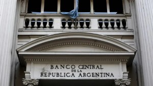 El Banco Central cortó la racha y vendió US$142 millones, la segunda venta en la presidencia de Milei: los motivos