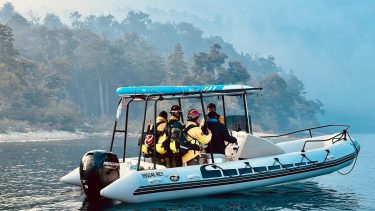 Incendio en el parque Nahuel Huapi: sigue el combate y la tormenta eléctrica se corrió hacia la estepa