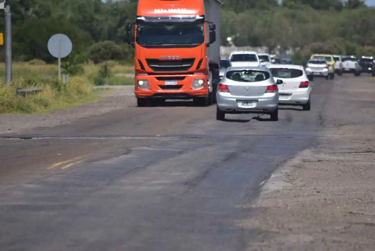 Feriados por Semana Santa: restringen la circulación de camiones en ...