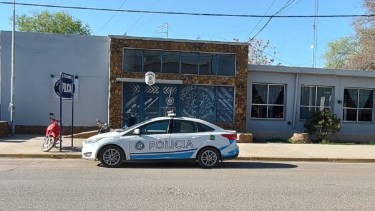 Preocupación por peleas de adolescentes en escuelas de Cinco Saltos: Policía reforzó controles 
