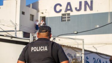 El partido entre Jorge Newbery y Deportivo Rincón fue suspendido por las agresiones a los neuquinos antes del encuentro. (Foto: Martín Levicoy - Diario Jornada)
