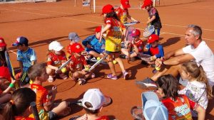 La Asociación Española de Neuquén está lista para el inicio de las clases de tenis