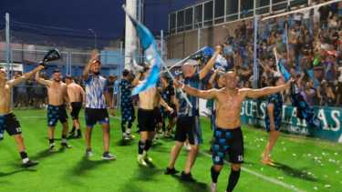 Rincón logró un histórico ascenso al Federal A. (Foto: Fabián Ceballos)