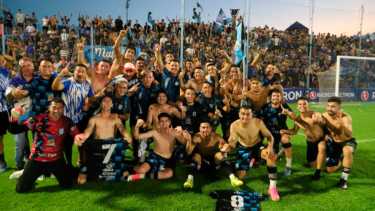 Rincón cumplió el sueño y ascendió al Federal A. (Foto: Fabián Ceballos)