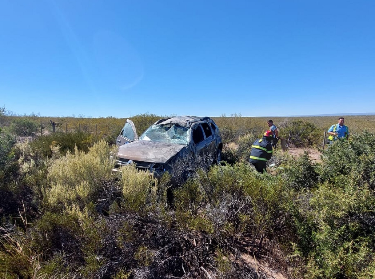 Impactante vuelco en la Ruta 237: viajaba una familia de Buenos Aires ...
