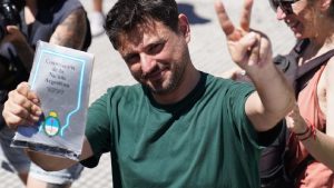 Grabois habló de la acusación de malversación de fondos y apuntó contra Milei: «Quiero que fracase, se hunda»