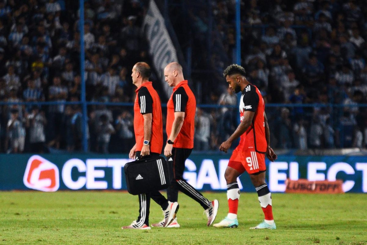 Borja sufrió una lesión en el aductor izquierdo contra Atlético Tucumán. (Foto: El Gráfico)