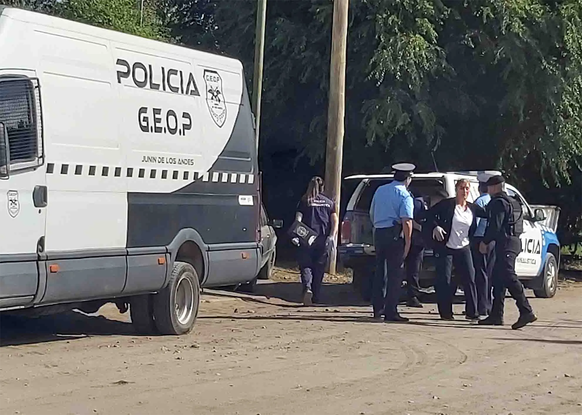 La fiscalía espera el resultado de las autopsias para terminar de confirmar que se trató de un femicidio y dar las identidades. (Foto Info Los Andes)
