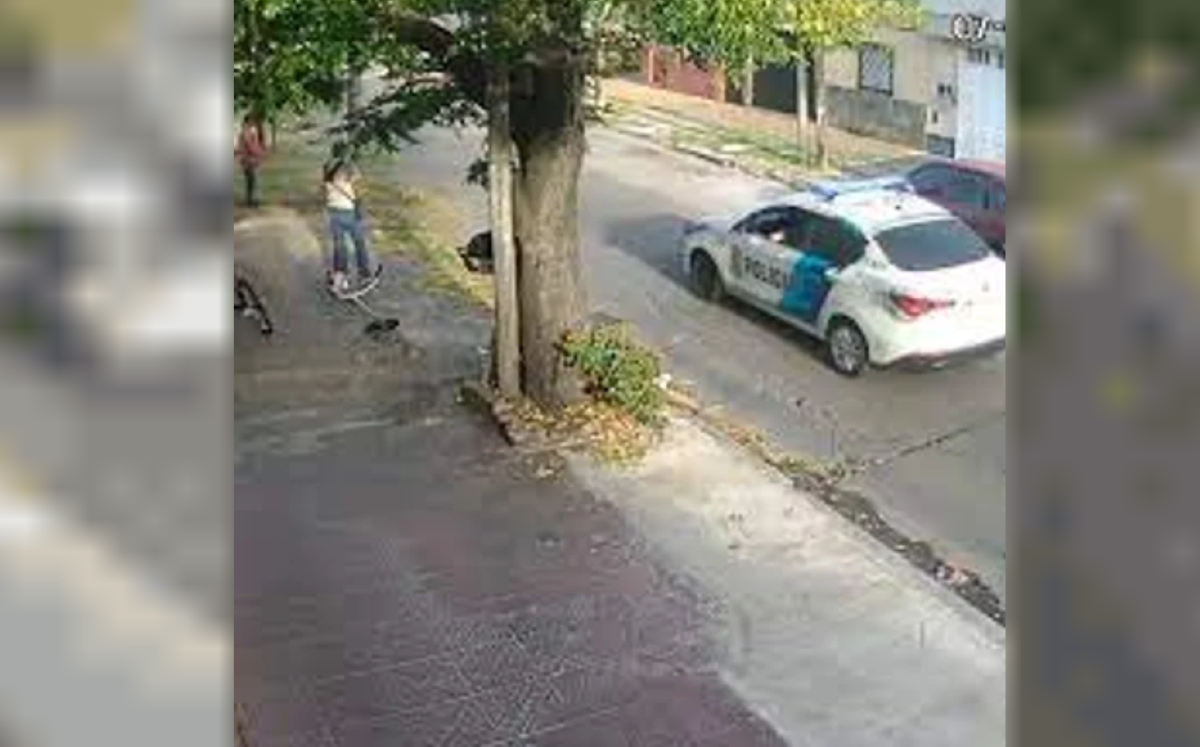 Recibió un disparo al quedar en medio de un tiroteo en Caseros. Foto: Captura video.  