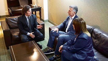 El tridente Macri, Bullrich y Milei se volverán a reunir en la cena de la Fundación Libertad.