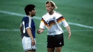 Murió Andreas Brehme, el jugador alemán verdugo de Argentina en Italia 90