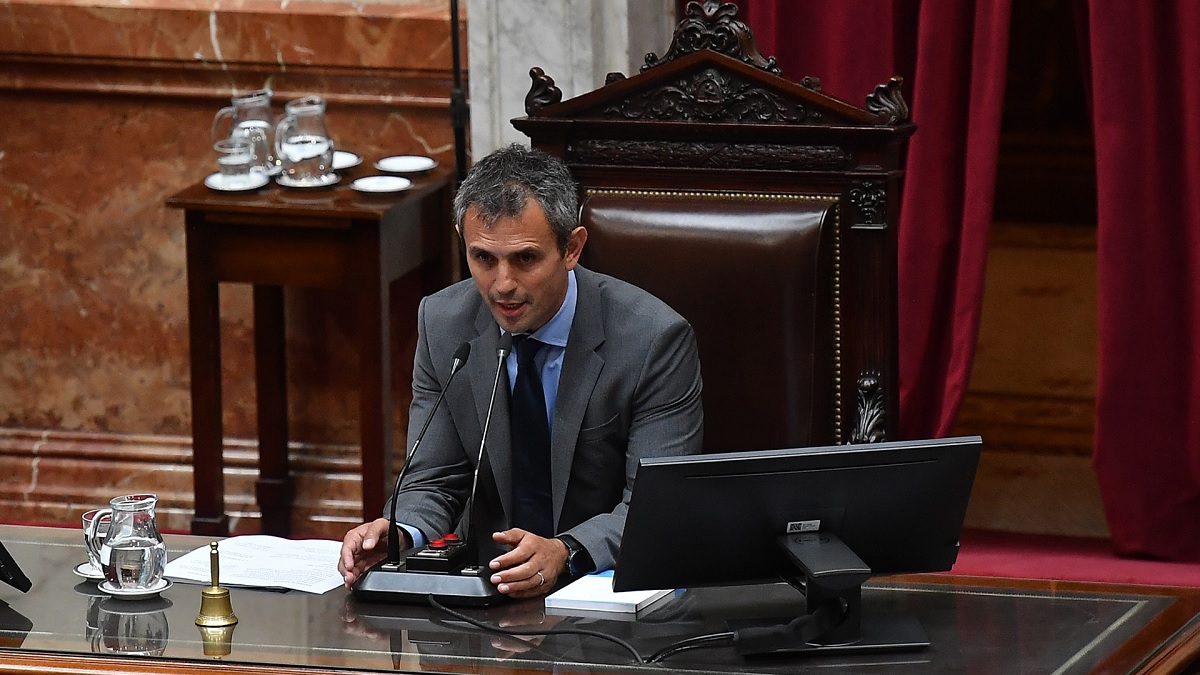 Martín Menem definará los giros a comisión del nuevo proyecto de Ley Ómnibus. 