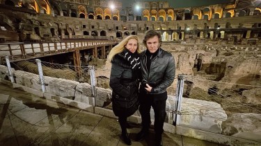 Desde Roma, donde el Presidente compartió una foto con su hermana Karina en el Coliseo, Milei lanzó un nuevo ultimátum.