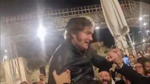 Video | Entre rezos y bailes en el Muro de los Lamentos, Milei cerró su gira por Israel