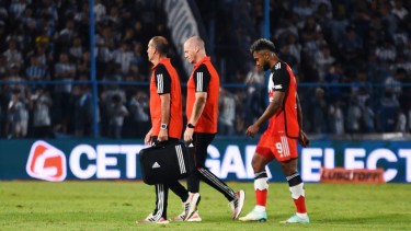 Borja pidió el cambio a los 10' del segundo tiempo ante Atlético Tucumán.
