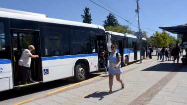 Neuquén capital calificó de «antifederal» el aumento de subsidios al transporte del AMBA