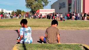 El municipio realizó una nueva compra de kits escolares en Neuquén: cuándo llegan