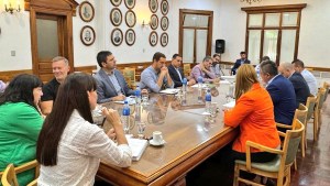 Figueroa reunió al gabinete y dio un balance positivo de su primer bimestre en el gobierno de Neuquén