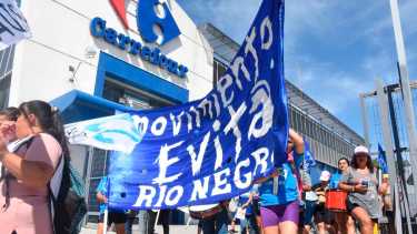 La incertidumbre por los atrasos de los pagos en el Potenciar Trabajo desató críticas en Roca. Foto Archivo Alejandro Carnevale.