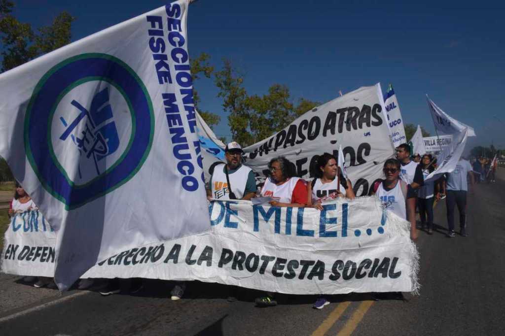 Paro Nacional de la CGT: Unter adhiere y no habrá clases en escuelas de Río  Negro - Diario Río Negro