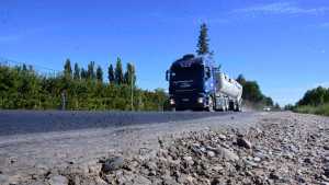 Vaca Muerta: impulsan el cobro de una “contribución” a los camiones que transportan arena