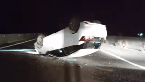 Accidente en la Ruta 22 cerca de Mainqué, volcó tras perder el control del vehículo