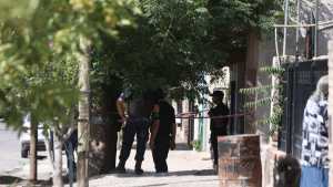 Video | Femicidio en Roca: asesinaron a una mujer de un golpe en la cabeza y hay un detenido