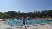 Imagen de Verano en Cipolletti: más de 20 mil personas eligieron la pileta municipal para esta temporada