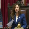 Imagen de Video: «No fue senador, no fue vicepresidente y yo no soy su viuda»: dijo Villarruel tras sacar el busto de Néstor Kirchner