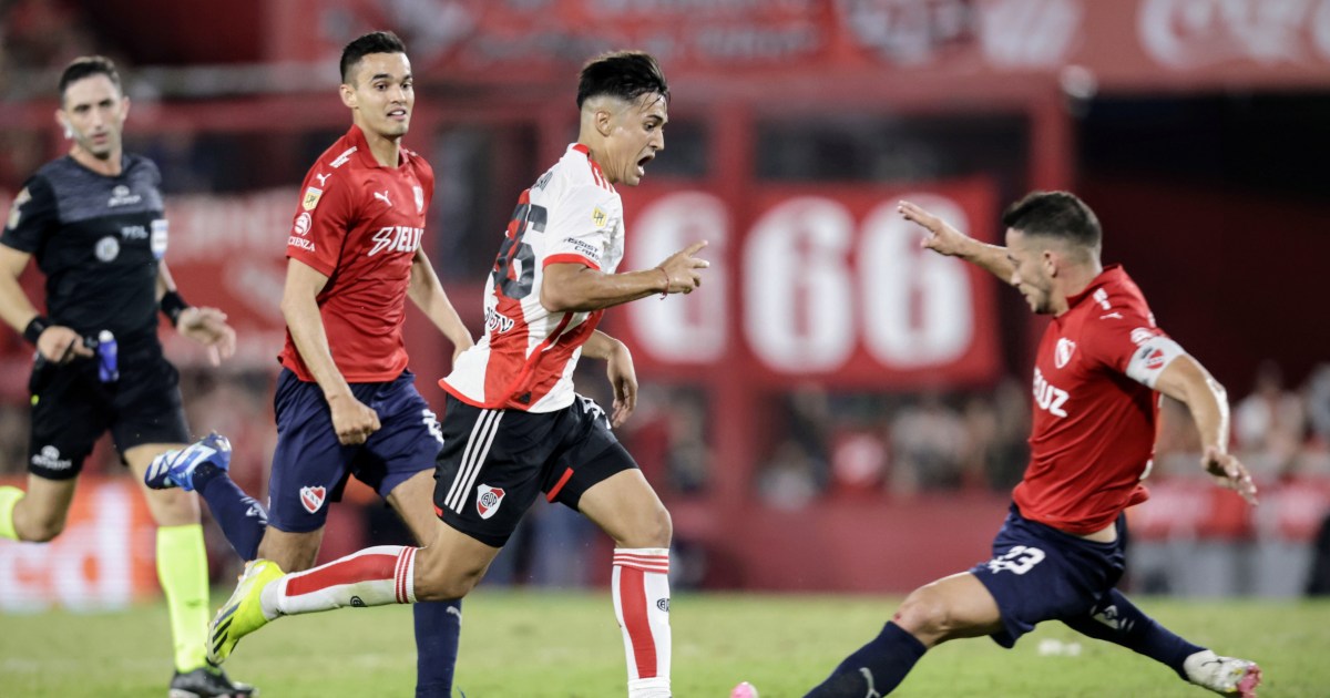 Independiente y River no se sacaron ventaja y empataron el clásico en Avellaneda thumbnail