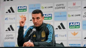 Scaloni y un mensaje directo tras la victoria: «Solo Messi y Di María tienen sus lugares en la Copa América»