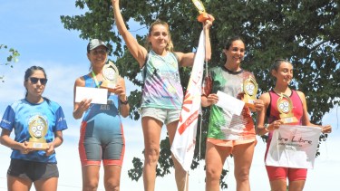 Claudia Chichilnik se quedó con el tria de la Vendimia en la rama femenina. (Foto: Manantial Deportivo/ Adrián Hernández)